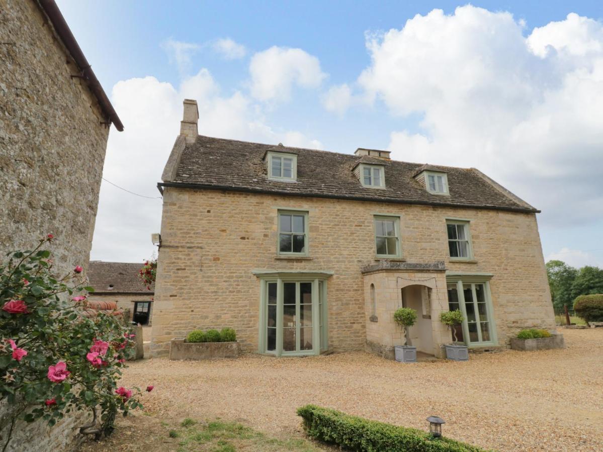 Glapthorn Manor Villa ปีเตอร์โบโรห์ ภายนอก รูปภาพ
