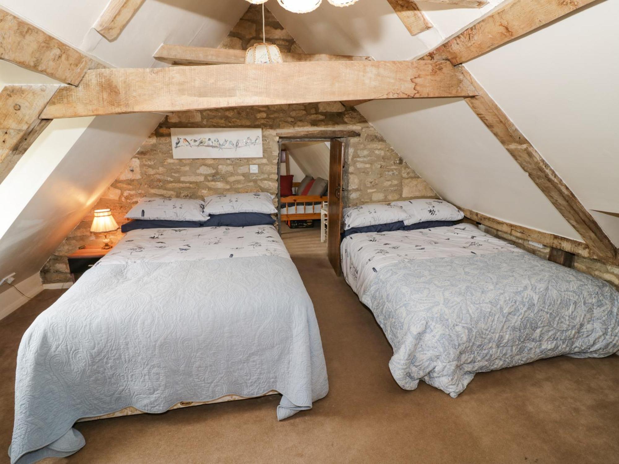 Glapthorn Manor Villa ปีเตอร์โบโรห์ ภายนอก รูปภาพ
